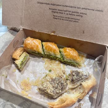 Koçak Baklava Fıstıklı Fiyatına Cevizli Baklava