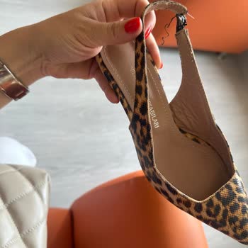 Pelinin Ayakkabıları Kusurlu Ürün