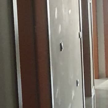 Polisan Silinebilir Diye Satılan Ama Silinemeyen Boya