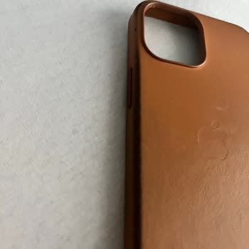 Apple Store Dan Almış Olduğum Kılıf