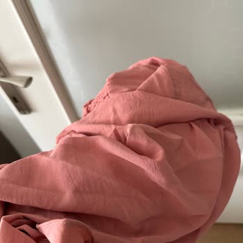 Elbisemodeller.com Farklı Ürün Gönderimi