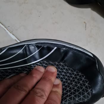1 Aylık Puma Satış Sonrası Parçalanan Ayakkabının Ortada Kalması