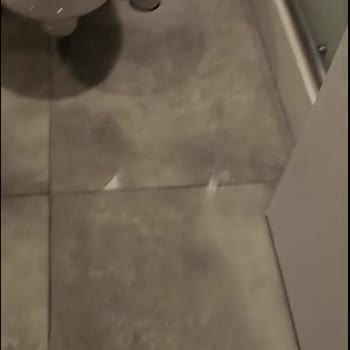 Crystal Centro Lara 24.06.2023 Banyo Suyunun Odaya Dolması!