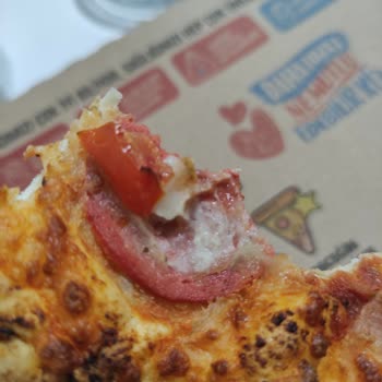 Domino's Pizzamda Kıl Çıktı