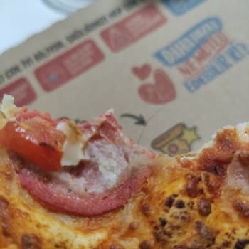 Domino's Pizzamda Kıl Çıktı