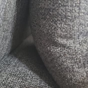 Çetmen Mobilya Koltuk Kumaşındaki Deforme