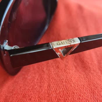 Guess Güneş Gözlüğü Tamiratı