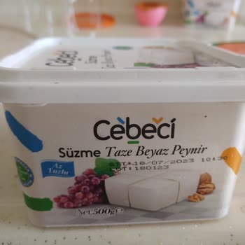 Cebeci Süt Ve Süt Ürünleri Bozuk Ürün Küf İle Karşılaşma