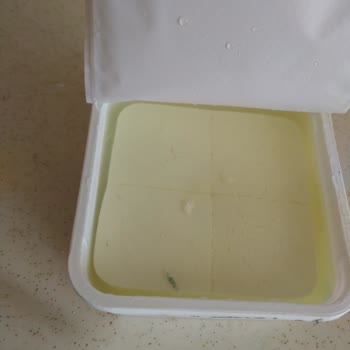 Cebeci Süt Ve Süt Ürünleri Bozuk Ürün Küf İle Karşılaşma