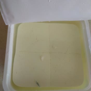 Cebeci Süt Ve Süt Ürünleri Bozuk Ürün Küf İle Karşılaşma