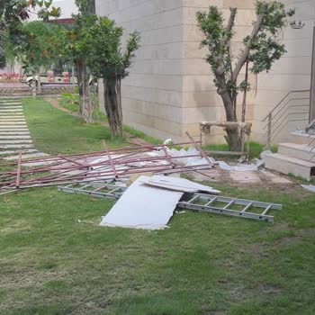 Etstur Mağdur Etti, Üstüne Para İstedi!