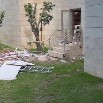 Etstur Mağdur Etti, Üstüne Para İstedi!