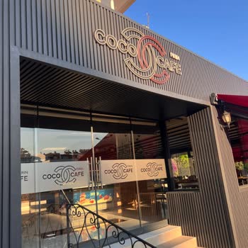 Coco Cafe Antalya İçeride Müşteri Olmasına Rağmen İçeriye Alınmadım!