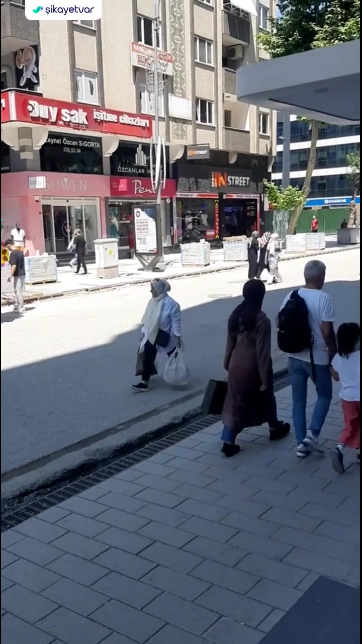 In Street Ve Skechers Mağduriyeti! videonun kapak resmi