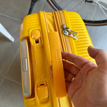 Samsonite American Tourister Marka Valizimin Kulpu Koptu, Tamir İçin Muhatap Yok