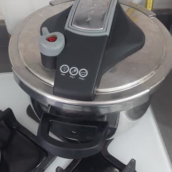 Karaca Züccaciye Düdüklü Tencere Sorunu