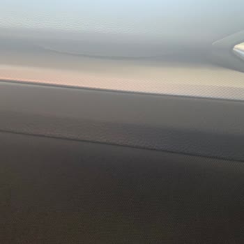 Volkswagen Golf 8 Kapı İçi Döşeme Sorunu