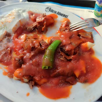 Usta Dönerci Usta Değil Olamaz Da!