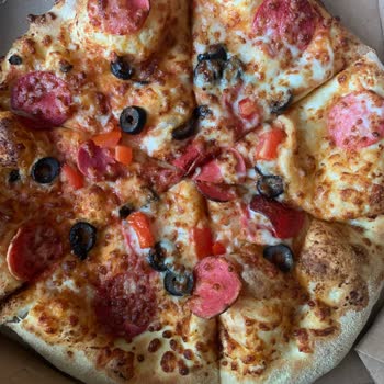Domino's'tan Aldığımız Pizza'da Malzeme Yok