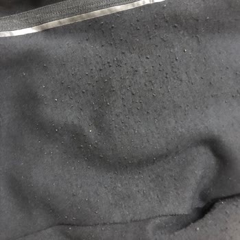 Nike Eşofman Altı Tüylenme Sorunu