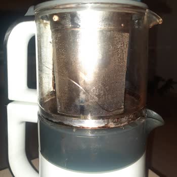 Arzum Çaymatik Bir Anda Camı Çatladı Yanma Tehlikesi Geçirdik