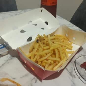 Burger King Eksik Malzeme Kullanımı Geç Teslimat Ve Özensiz İmalat