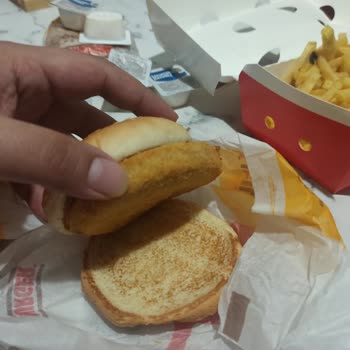 Burger King Eksik Malzeme Kullanımı Geç Teslimat Ve Özensiz İmalat