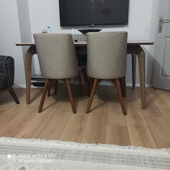 Enza Home Salon Mobilya Masa Ve Sandalyeler Arası Renk Farkı