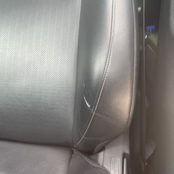Honda Civic 2021 Eco Executive+ Koltuk Döşemesinin Kopması Sorunu