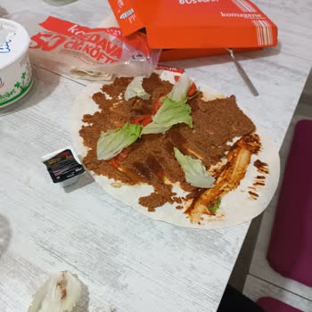 Komagene Çiğköftede Sümüklü Böcek