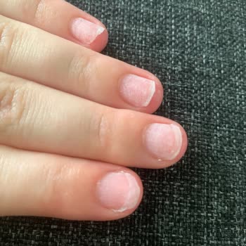 Hazal Akbay Beauty Protez Tırnak Yaptırmaya Gittim, Tırnaklarımı Mahvettiler