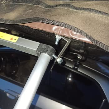 Araç Üstü Çadır (aracustucadiri.com) Her Şeyiyle Kusurlu Olarak ve Eksik Olarak Gönderildi