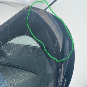 2016 BMW 1.18i Conta Yırtılması ve Kapı Fitilleri