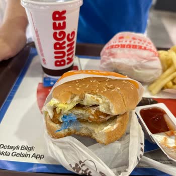Burger King Köfte İçinde Poşet Çıktı