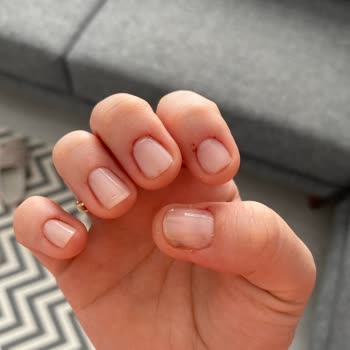 Eylül Öztürk Nail Spa Gebze Şubesindeki Manikür Hizmeti