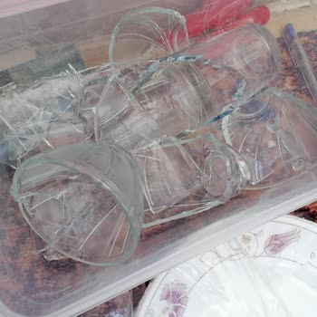 Aras Kargo Kargomu Apartmanın Önüne Bırakıp Gittiler