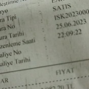 Teknosa Çalışanın Müşteriye Uygunsuz Tavrı