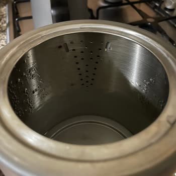 Grundig Marka Çay Makinesinde Paslanma Sorunu!