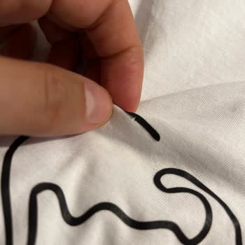 Bikombinew (Instagram)  Kalitesiz Baskı Ve Kumaş