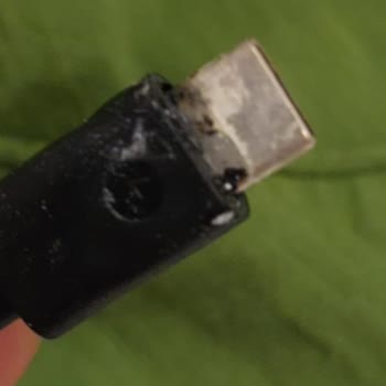 Philips Ses Sistemleri Yanan Kulaklık