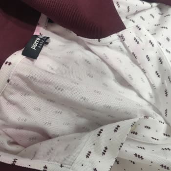 Pierre Cardin Giyim Tişörtün Renkleri Birbirine Girdi