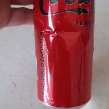 Coca-Cola Kutusunun İçinin Az Çıkması