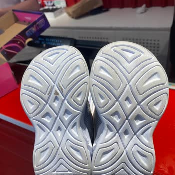 SuperStep Skechers Ayakkabı Eş Farkı