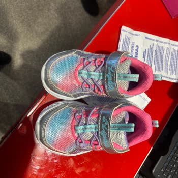 SuperStep Skechers Ayakkabı Eş Farkı