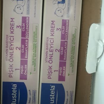 Mustela Pişik Kremi Bebeklerimin Poposunda Sivilce Yaptı