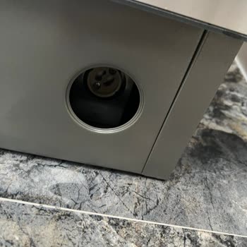 Bosch Marka Davlumbaz Sesli Çalışması Ve Özürlü Ürün Montajı