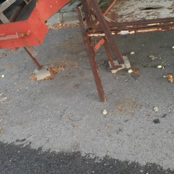 Tomarza Belediyesi Pazar Yeri Çok Kirli