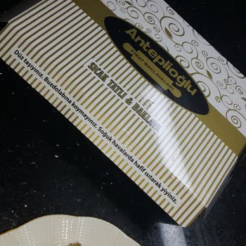 Baklavacı Anteplioğlu Baklavadan Böcek Çıktı