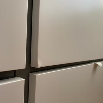 IKEA Gardırop Kapak Değişimi