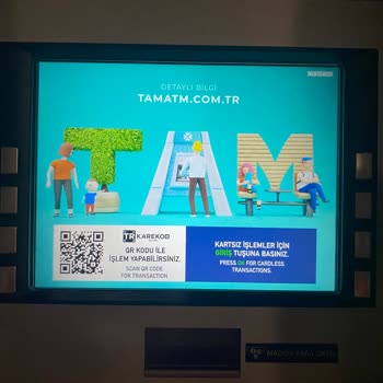 Türkiye'nin ATM Merkezi Halkbank ATM'si 9600₺ Paramı Yuttu.